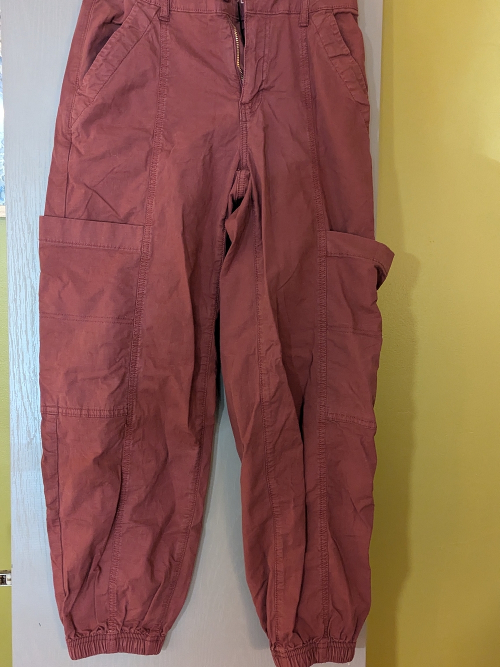 American Eagle Women's Cargo Jogger Pants